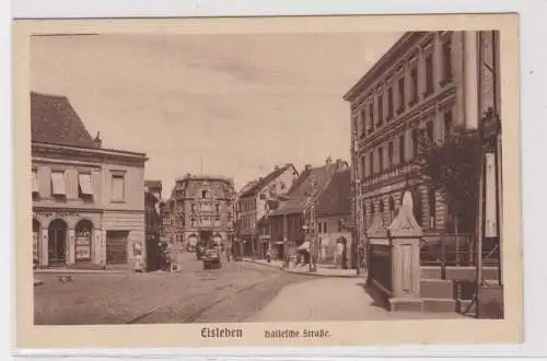 906899 Ak Eisleben - Blick in die Hallesche Straße um 1920