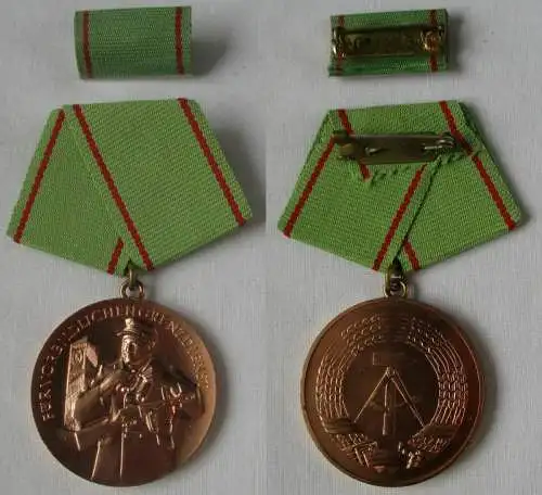DDR Medaille für vorbildlichen Grenzdienst Bartel 132 d (152770)