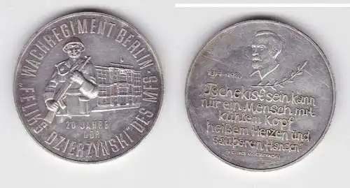 DDR Medaille Wachregiment Berlin "Feliks Dzierzinski" 1969 (151341)