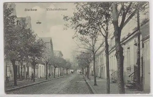 00727 Ak Storkow, Straßenansicht Wilhelmstraße mit Stadtvillen, 1917