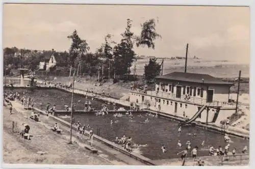 94614 Foto AK Gößnitz - Schwimmbad mit Rutsche und regem Besucherandrang