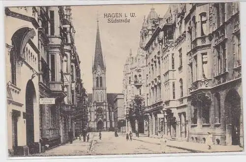 86700 Ak Hagen i. W. Südstraße, Straßenansicht mit Kirche, um 1930