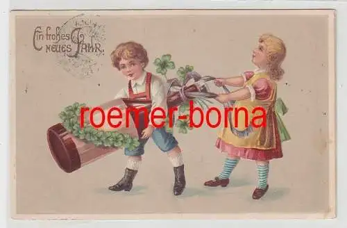 47038 geprägte Ak Ein frohes neues Jahr Kinder tragen Sektflasche mit Klee 1909