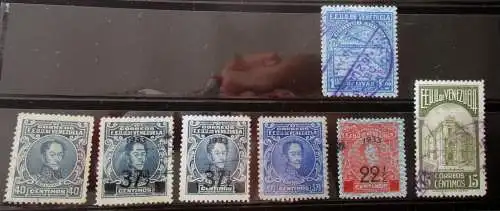 Kleine Briefmarkensammlung mit 7 alten Briefmarken Venezuela (140416)