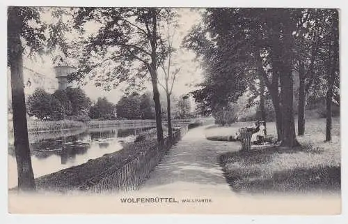 11945 Ak Wolfenbüttel - Wallpartie, Alleeblick mit Fluss und Wasserturm 1906