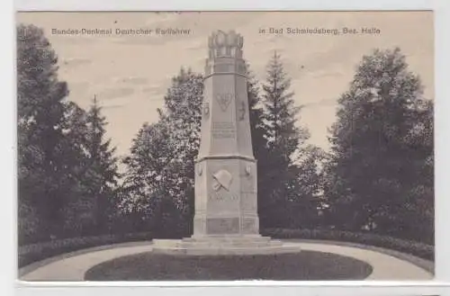 08446 Ak Bundesdenkmal deutscher Radfahrer in Bad Schmiedeberg Bez.Halle 1924
