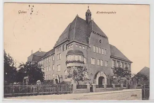 10838 Feldpost AK Guben - Hindenburgschule mit Schulhof 1915