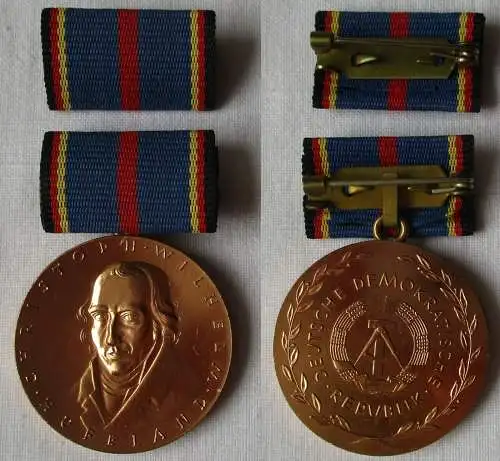 Seltener DDR Orden Wilhelm Christoph Hufeland Medaille Bronze 168 d (141214)