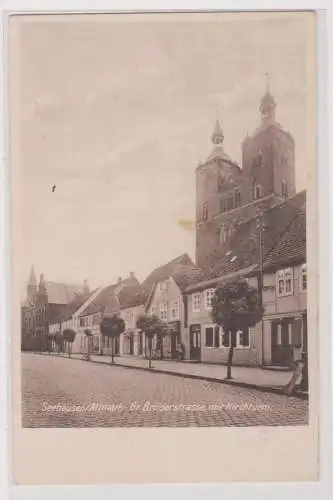 00256 Ak Seehausen Altmark große Brüderstrasse mit Kirchturm um 1920