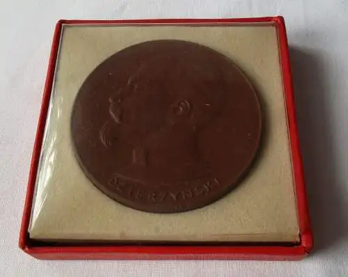 DDR Porzellan Medaille Porträt Feliks E. Dzierzynski (104619)