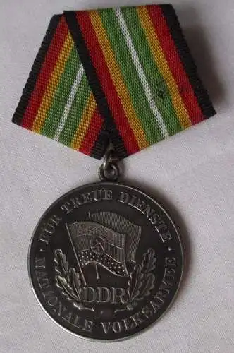 DDR Medaille treue Dienste in der NVA in Silber 900er Punze (129696)