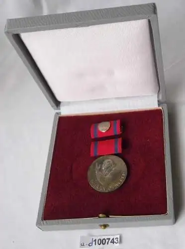 DDR Hermann Duncker Medaille des FDGB im Original Etui (100743)