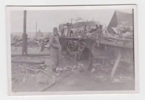 28138 Foto zerbombter Zug Truppentransport Minsk 2.Weltkrieg 1941
