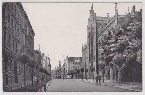 21304 Ak Beuthen Oberschlesien Gymnasialstraße mit Hindenburg Gymnasium um 1920