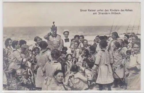 76026 Ak Unser Kaiser unter den Kindern des Volkes am Strande in Ahlbeck 1913