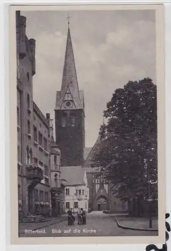 86028 Ak Bitterfeld Blick auf die Kirche um 1950
