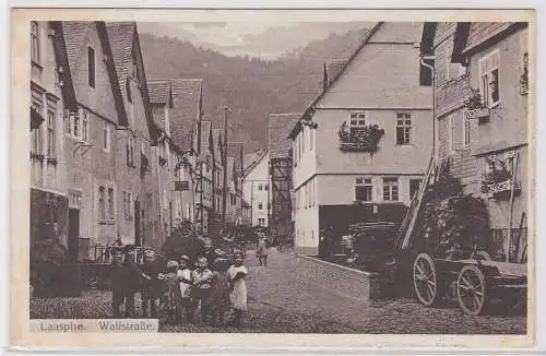 75996 Ak Laasphe - Straßenansicht Wallstraße mit regem Treiben um 1930