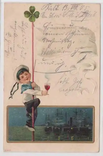 43133 Künstler Präge AK junger Matrose mit Glas vor Schiffen Kleeblatt 1905
