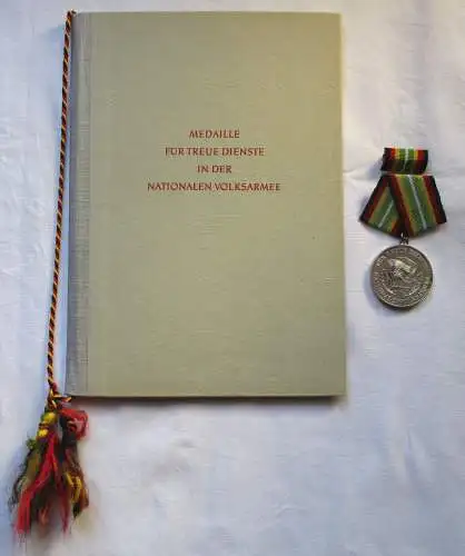 DDR Medaille NVA für treue Dienste Silber Urkunde Minister Hoffmann 1963(125946)