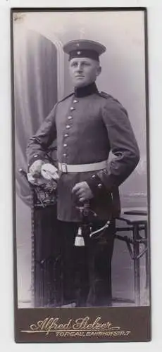 29612 Kabinettfoto Alfred Stelzer Torgau - Soldat in Uniform mit Degen