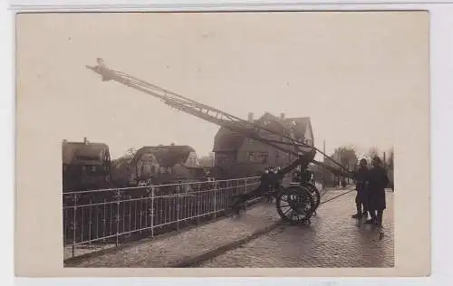 86404 Foto Ak Oberlungwitz Feuerwehreinsatz neben Schweizerhaus