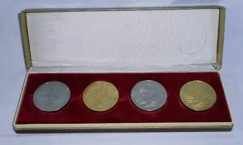 DDR Medaillenset mit 4 Medaillen 800 Jahre Aue 1173-1973 im Etui (118923)