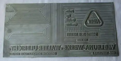 Typen Reklame Metall Plakette VEB Leuna Werke "Walter Ulbricht" (123713)