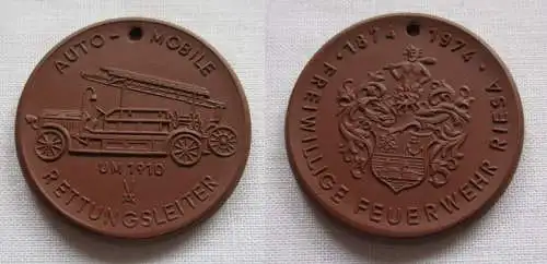 DDR Porzellan Medaille 100 Jahre Freiwillige Feuerwehr Riesa 1874-1974 (149609)