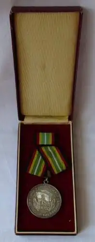 Medaille für treue Dienste in der NVA nat.Volksarmee in Silber 900er Ag (108255)
