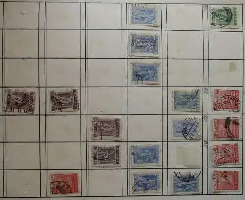 Kleine alte Briefmarkensammlung Griechenland mit 86 Briefamrken (144018)