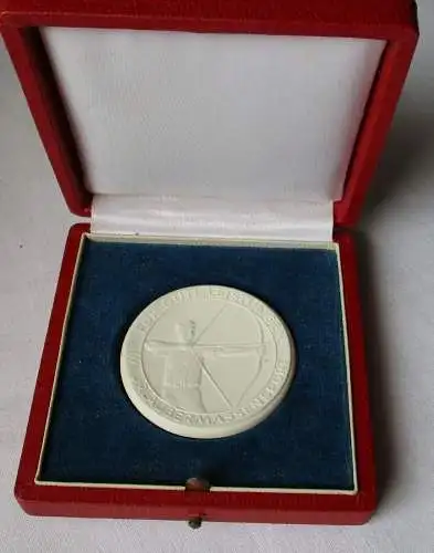 DDR Meissner Porzellan Medaille FDGB Urlaubermassensport Dresden (133851)