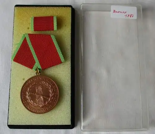 DDR Verdienstmedaille der Grenztruppen Bronze im Etui Bartel 282 b (153904)