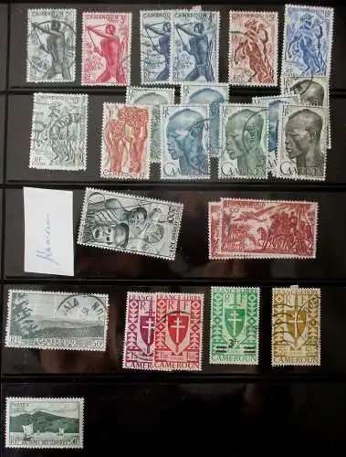 Kleine Briefmarkensammlung mit 24 alten Briefmarken Kamerun Cameroun (140460)