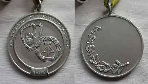 DDR Medaille Deutshe Meisterschaften im Kegeln 1966 Stufe Silber (128992)