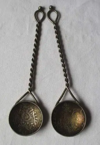 2 silberne Münzen Löffel mit Kreuzer Münzen 1670 und 1693 (103236)