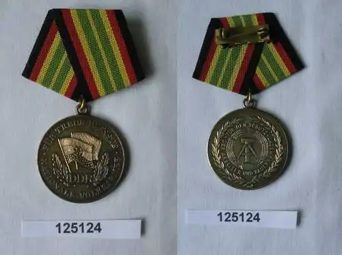 DDR Medaille für treue Dienste in der NVA in Gold 900 AG Bartel 149d (125124)