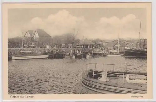 901432 Ak Ostseebad Laboe - Hafenpartie mit Booten um 1920
