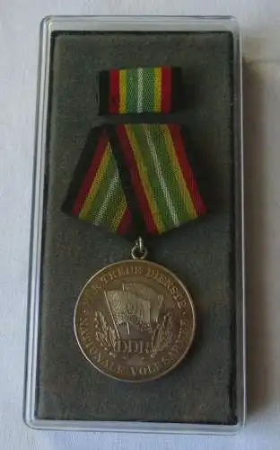 Medaille für treue Dienste in der NVA nat.Volksarmee in Silber 900er Ag (102718)