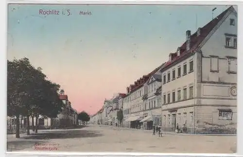 93082 handkolorierte Künstler AK Rochlitz in Sachsen - Markt mit Geschäften 1910