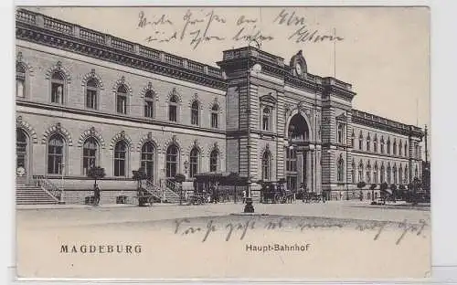 93490 AK Magdeburg - Haupt-Bahnhof, Außenansicht davor Kutschen 1908