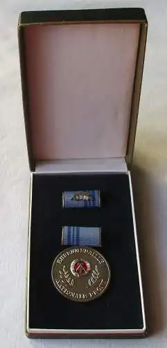 Ehrenmedaille der Nationalen Front der DDR Bartel 3703 a (121327)
