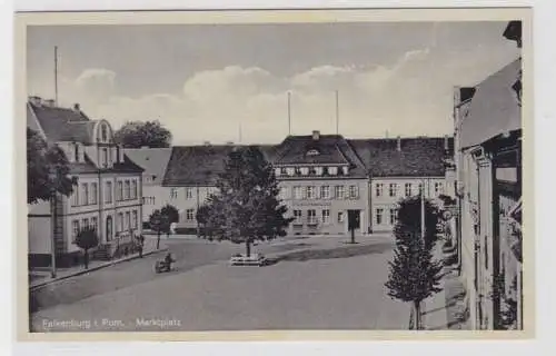 97126 Ak Falkenburg in Pommern (Złocieniec) - Marktplatz mit Stadtsparkasse