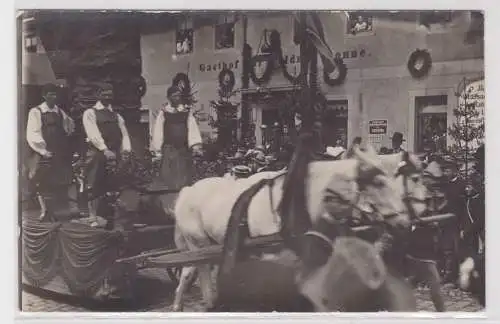 07579 Foto Ak Festzug vom Heimatfest Lucka S.-A. Gasthof 1907