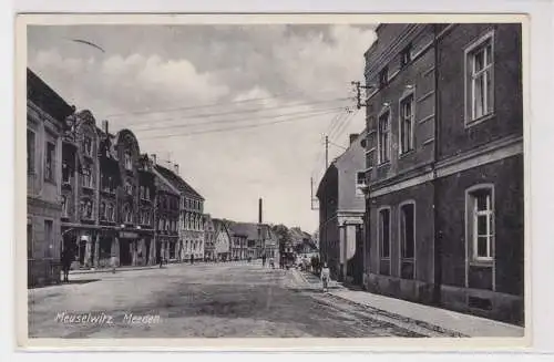 59760 Ak Meuselwitz Meeden Straßenansicht mit Geschäften 1940