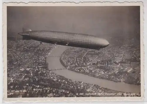 98981 Foto Ak Luftschiff "Graf Zeppelin" über Basel 400m 1933