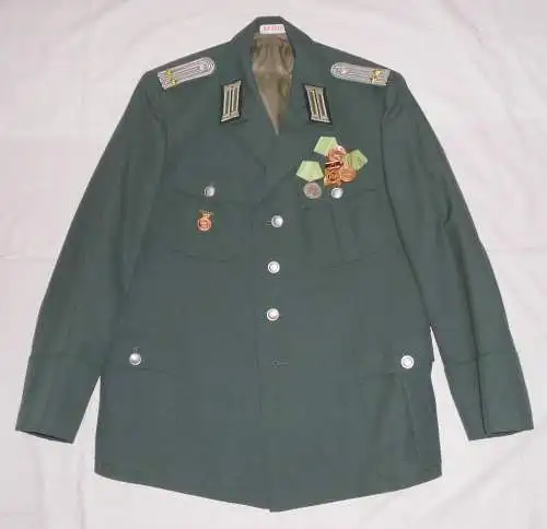 DDR Polizei Uniform-Jacke Schulterstücke Leutnant der VP und Orden (107761)