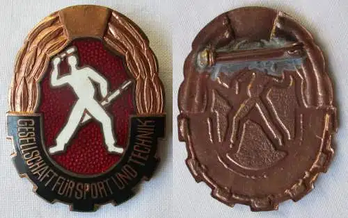 altes emailliertes DDR Mehrkampfabzeichen der GST in Bronze (112715)