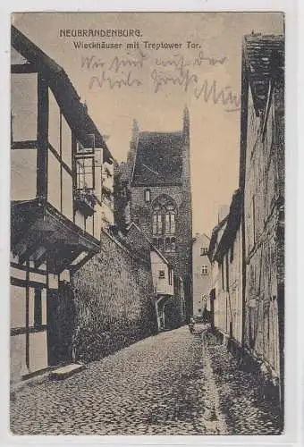 84050 Gebühr bezahlt Ak Neubrandenburg Wieckhäuser mit Treptower Tor 1923
