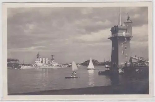 14812 Ak Kiel am Signalturm mit Kriegsschiff um 1910
