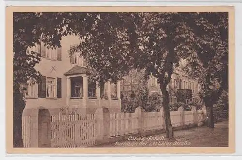 06869 Ak Coswig-Anhalt, Partie an der Zerbster Straße, Gebäudeansicht, um 1930
